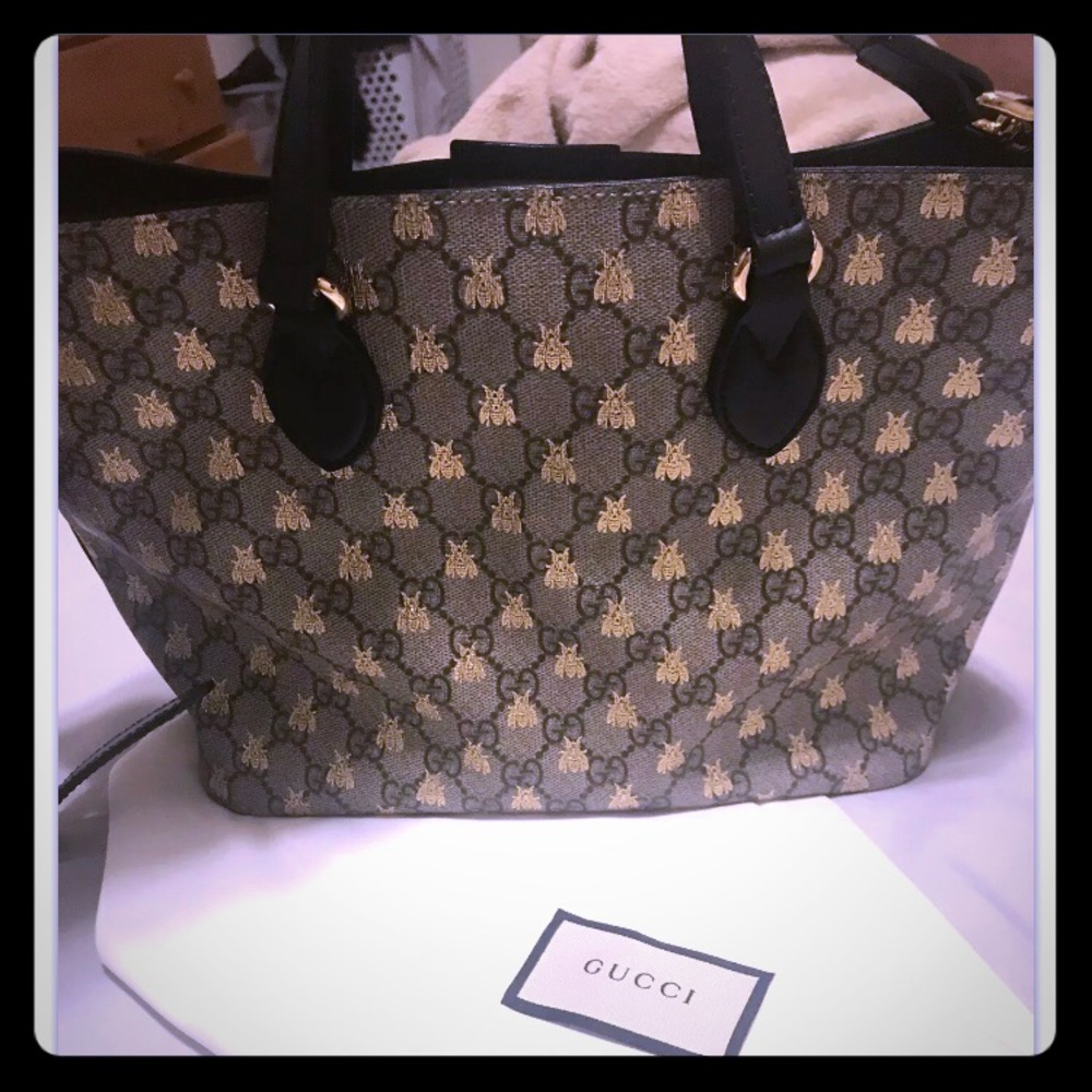 Gucci Supreme bees tote